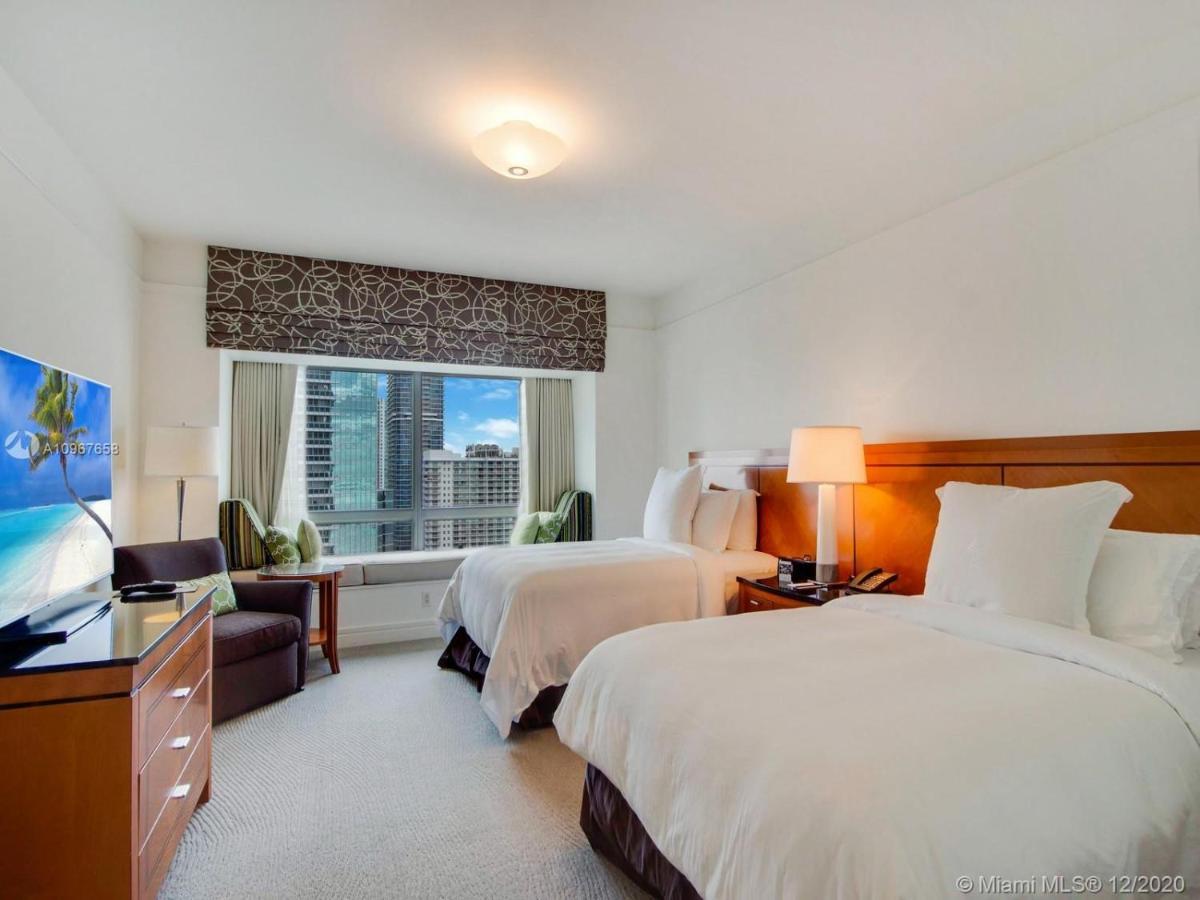 Four Seasons Hotel Miami - Luxury Private Residences Εξωτερικό φωτογραφία