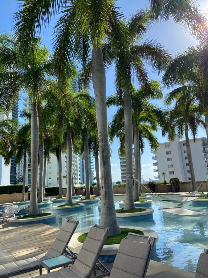 Four Seasons Hotel Miami - Luxury Private Residences Εξωτερικό φωτογραφία