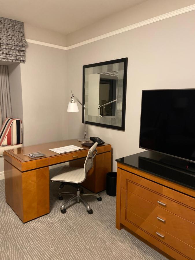 Four Seasons Hotel Miami - Luxury Private Residences Εξωτερικό φωτογραφία