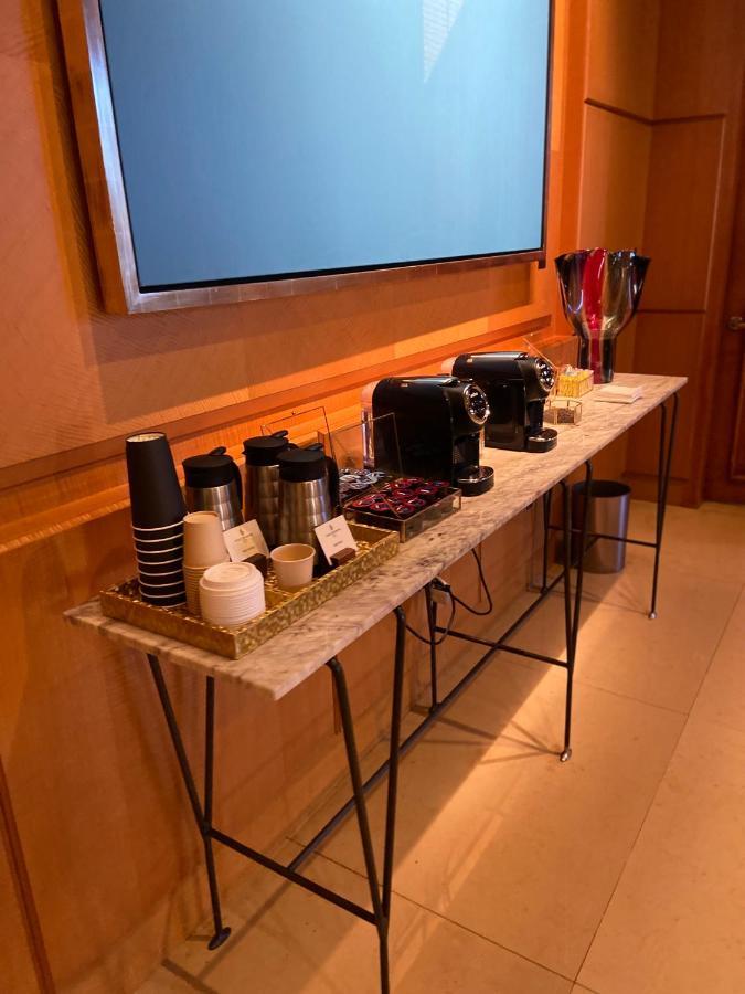 Four Seasons Hotel Miami - Luxury Private Residences Εξωτερικό φωτογραφία